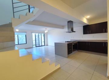 Casa de 3 habitaciones, Querétaro · Se Renta Amplia Casa en Privada Dentro del Refugio