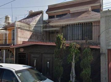 Casa de 3 habitaciones, Nezahualcóyotl · Venta de Casa en Estado de México, Prados de Tule