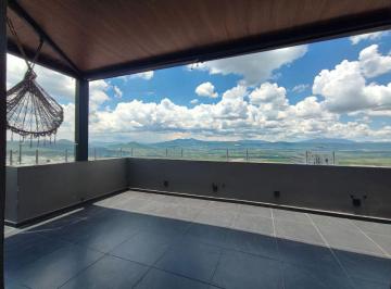 Casa de 3 habitaciones, El Marqués · Casa con 3 Habitaciones Cada Una con Baño (Una en Planta Baja) en Zibata