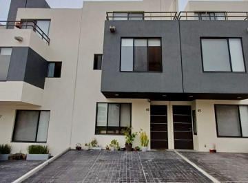 Casa de 3 habitaciones, El Marqués · Venta Casa en Condominio de 3 Niveles con Alberca Común