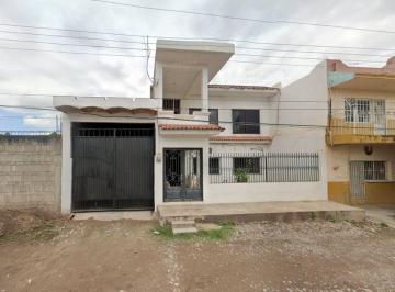 Casa de 4 habitaciones, Tecuala · Casa en Venta en Colonia Centro, Tecuala, Nayarit Clj