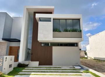 Casa · 229m² · 1 Recámara · Casa en Venta en Casa Fuerte