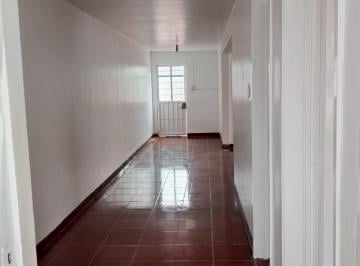 Amplio Departamento ubicado en calle cerrada ,zona muy tranquila, muy céntrico,m · Amplio Departamento