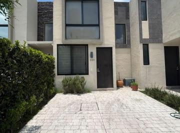 Casa de 2 habitaciones, Tlajomulco de Zúñiga · Hermosa Casa Amueblada en Renta – $12500 con Mantenimiento Incluido