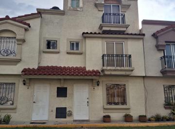 Casa en condominio · 75m² · 4 Recámaras · 2 Estacionamientos · Se Renta Casa en Urbi Quinta Montecarlo - (4)
