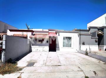 Casa en condominio · 2 Recámaras · 2 Estacionamientos · Casa en Renta - Cuesta Blanca - (4)