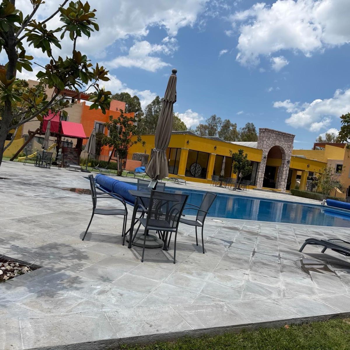 80 m&sup2; Apartment with 2 Bedrooms for Sale in Zirándaro
