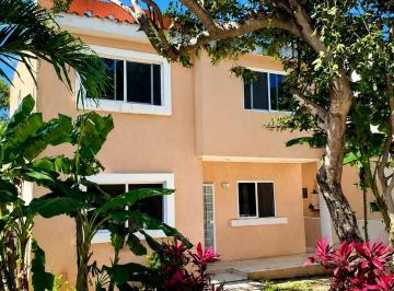 Casa de 4 habitaciones, Solidaridad · Residencia en Venta en Puerto Aventuras, Rivera Maya