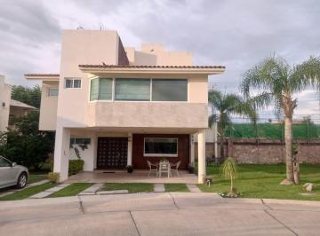 Casa de 3 habitaciones, León · Residencia en Club de Golf La Hacienda