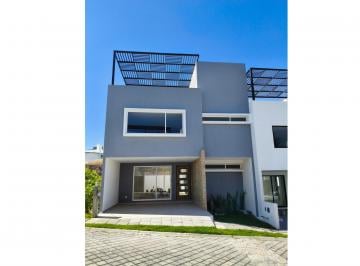 N/A · Casa en Venta en Residencial Punta del Sol, Puebla: con Roof Garden y Vigilancia