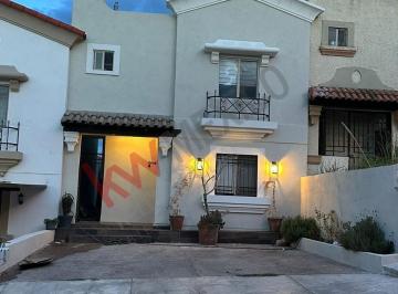 N/A · Casa en Renta en Fraccionamiento Privado, 2 Niveles, 3 Habitaciones, Lista Para Habitarse