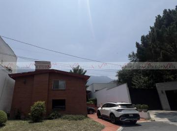 Terreno / Lote · 370m² · 3 Recámaras · 6 Estacionamientos · Terreno / Lote en Venta en Olímpico