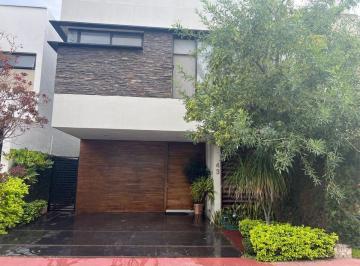 bd049947c459b515b96b25aad3e4d55543bdba30682ed0da537c9fed4e003c5b · Solares Casa en Venta Coto Sonne, Zona Real, Zapopan.