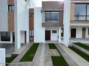 Casa de 3 habitaciones, El Marqués · Casa en Venta en Desarrollo Residencial de Lujo en Zibatá Rah2896