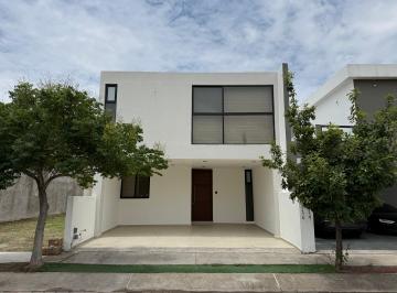 Casa de 4 habitaciones, León · Venta de Casa en Cluster Santa Cecilia, Mayorazgo Residencial, León, Gto.