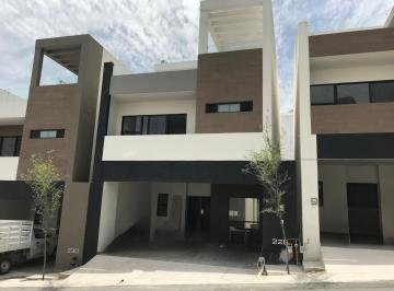 Casa · 263m² · 3 Recámaras · 2 Estacionamientos · Casa en Renta en Cumbres San Agustín, Equipada