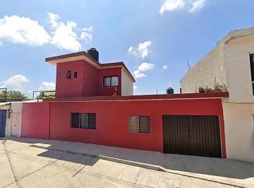 Casa de 3 habitaciones, Jiutepec · Casa de 200 m² con 3 Recámaras en Venta en Atlacomulco