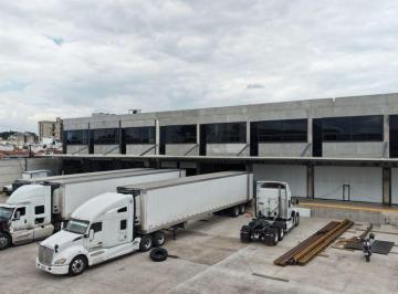 Bodega comercial · 560m² · 2 Estacionamientos · Bodega en Venta / Renta en Lomas de Zapopan, Zapopan