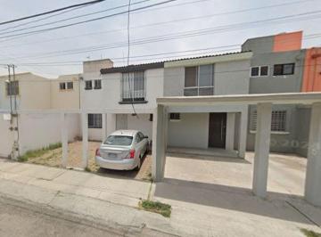 Casa de 3 habitaciones, Corregidora · Casa en Venta Cerca de Plaza Constituyentes Colonia Villas Campestre Queretaro