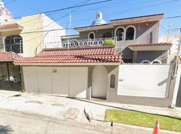 Casa de 4 habitaciones, Zapopan · Venta de Casa en Eucalipto Vallarta, Zapopan, Jalisco
