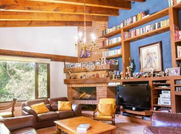 Casa en condominio · 1235m² · 3 Recámaras · 4 Estacionamientos · Casa en Condominio en Venta en Lomas de Tecamachalco