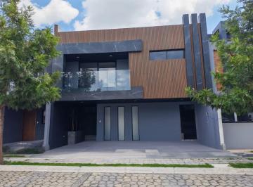 Casa de 4 habitaciones, San Andrés Cholula · Moderna Casa Nueva Colima Angelopolis