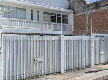 Casa de 2 habitaciones, Morelia · Casa en Venta Nueva Chapultepec, Morelia, Michoacán