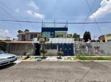 Casa · 120m² · 4 Recámaras · 1 Estacionamiento · Casa en Ensueños