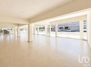 Edificio · 752m² · 1 Recámara · 18 Estacionamientos · Plaza Comercial en El Poblado Miguel Aleman en Hermosillo, Sonora
