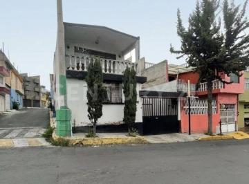 Casa de 4 habitaciones, Iztapalapa · Propiedad Bien Conservada Lista Para Habitar.