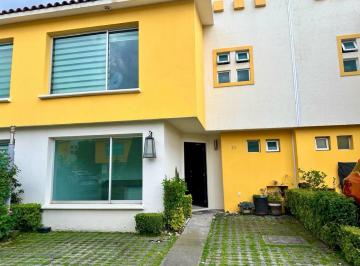 Casa · 230m² · 3 Recámaras · 2 Estacionamientos · Casa - La Magdalena