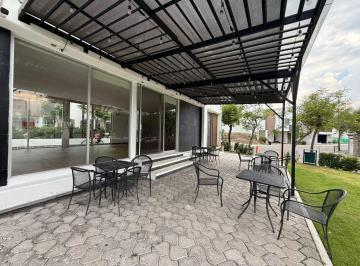 Casa · 220m² · 3 Recámaras · 2 Estacionamientos · Renta Preciosa Casa en Parque Campeche Cascatta Lomas de Angelopolis; Casa Club con Alberca y Gimnas