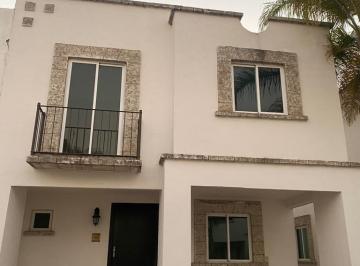 Casa en condominio · 160m² · 3 Recámaras · 2 Estacionamientos · Casa en Venta en El Fraccionamiento La Marina