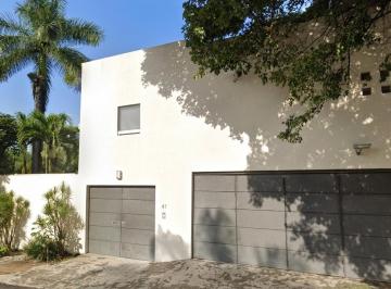 Casa de 4 habitaciones, Cuernavaca · Casa de 700 m² con 4 Recámaras en Venta en Delicias