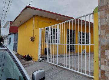 Casa · 200m² · 2 Recámaras · 2 Estacionamientos · Casa en Venta | Col. Adolfo López Mateos – Veracruz, Ver.