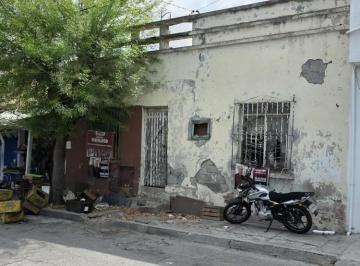 1 · Col. Independencia - Casa en Venta Para Acondicionar o Demoler.