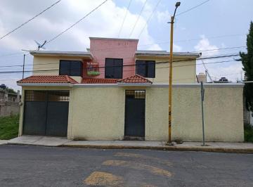 Casa de 4 habitaciones, Chiautempan · Amplia Casa con 04 Recamaras y Jardín a 05 Min. del Centro Chiautempan Tlaxcala