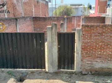 Terreno / Lote , Uruapan · Terreno de 160 m² de Forma Regular en Venta en Movimiento Magisterial