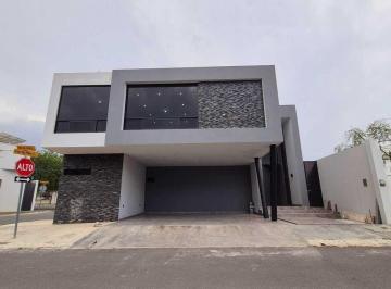 Casa de 3 habitaciones, Santiago · Casa en Venta en Carretera Nacional Amorada