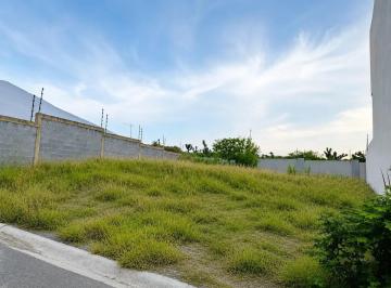 1 · Venta de Terreno en Porto Cumbres