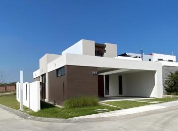 Casa · 127m² · 2 Recámaras · 2 Estacionamientos · Casa en Venta en Punta Tiburón