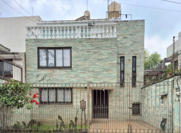 Casa de 5 habitaciones, Coyoacán · Casa en Venta en Coapa con 5 Recámaras en Fraccionamiento Los Cipreses