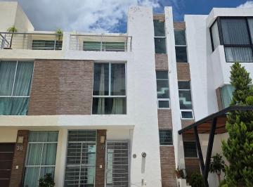 Casa de 3 habitaciones, Zapopan · Casa en Renta en Fracc. Natura