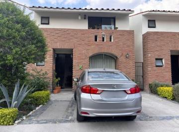 Casa de 3 habitaciones, Querétaro · Casa en Venta en Triana Residencial, Juriquilla - Querétaro
