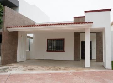 Casa de 4 habitaciones, Benito Juárez · Casa en Venta en Lagos del Sol en Cancun