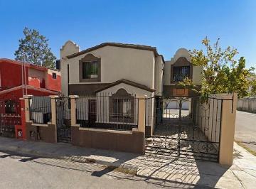 Casa de 3 habitaciones, Saltillo · Casa de 290 m² con 3 Recámaras en Venta en El Baluarte