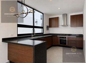 Casa · 286m² · 3 Recámaras · 2 Estacionamientos · Se Renta Casa Aqua Residencial Av, Huayacán Cancún Qr