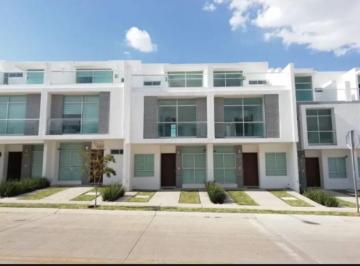 Casa en Venta de 3 habitaciones Natura Bosque Residencial · Casa en Natura Bosque Residencial Zapopan
