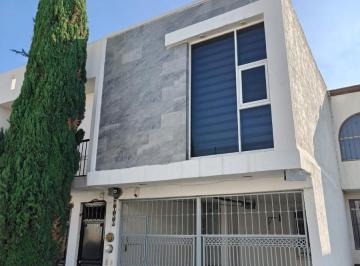 Casa · 105m² · 3 Recámaras · 1 Estacionamiento · Casa en Fraccionamiento Brisas del Carmen