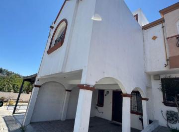 Casa de 3 habitaciones, Tijuana · Casa en Renta en Jardines de Agua Caliente, Tijuana